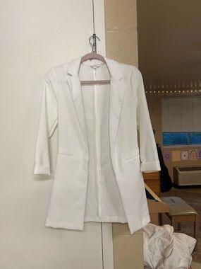 HAVE White Structured Blazer